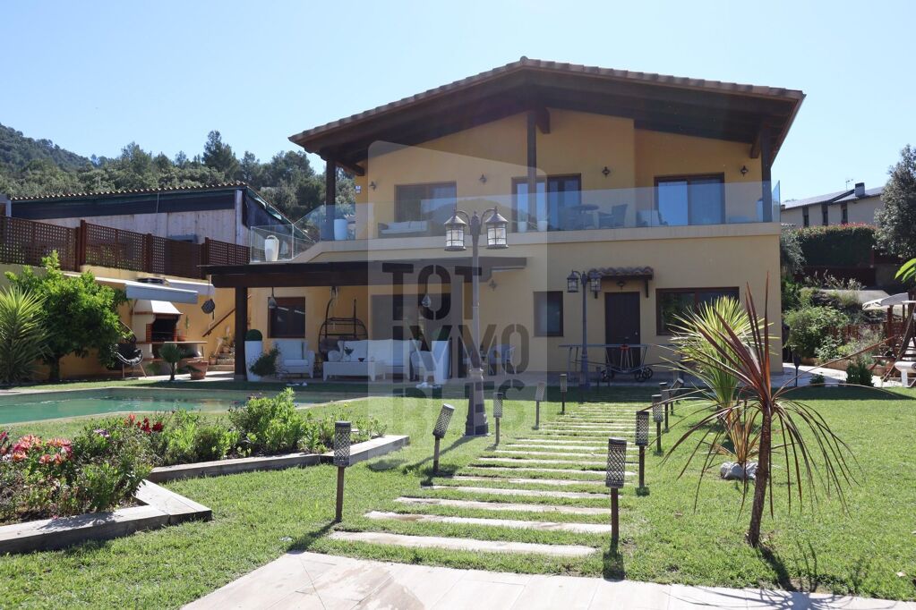 House in Llorà	